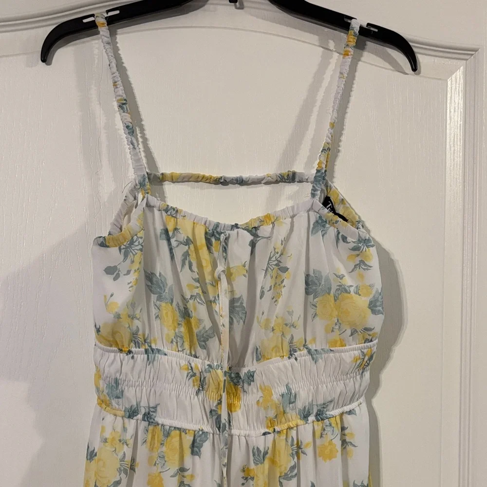 Trixxi White Maxi Dress with Yellow Floral Print - Picture 3 of 5